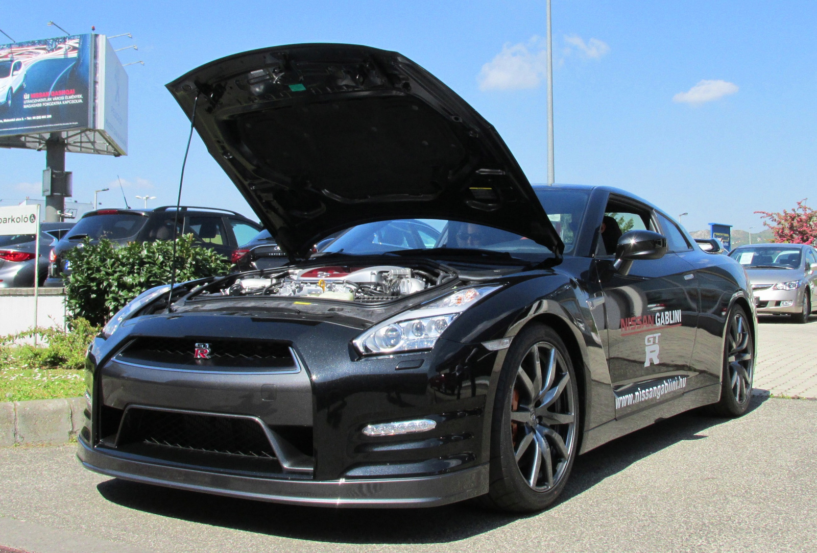 Nissan GT-R