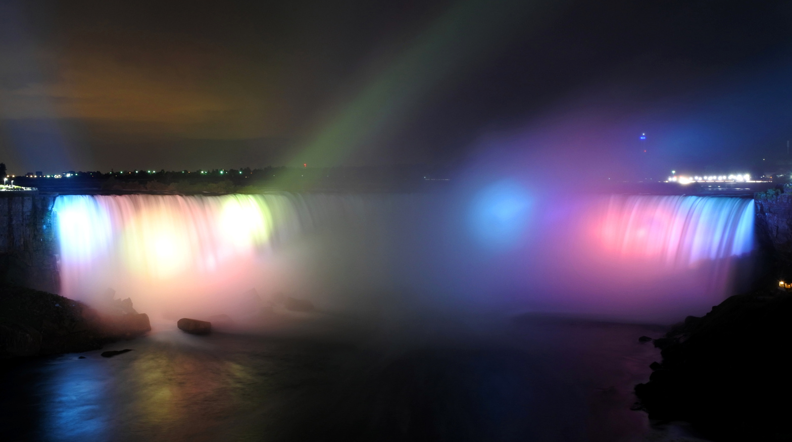 Niagara by night