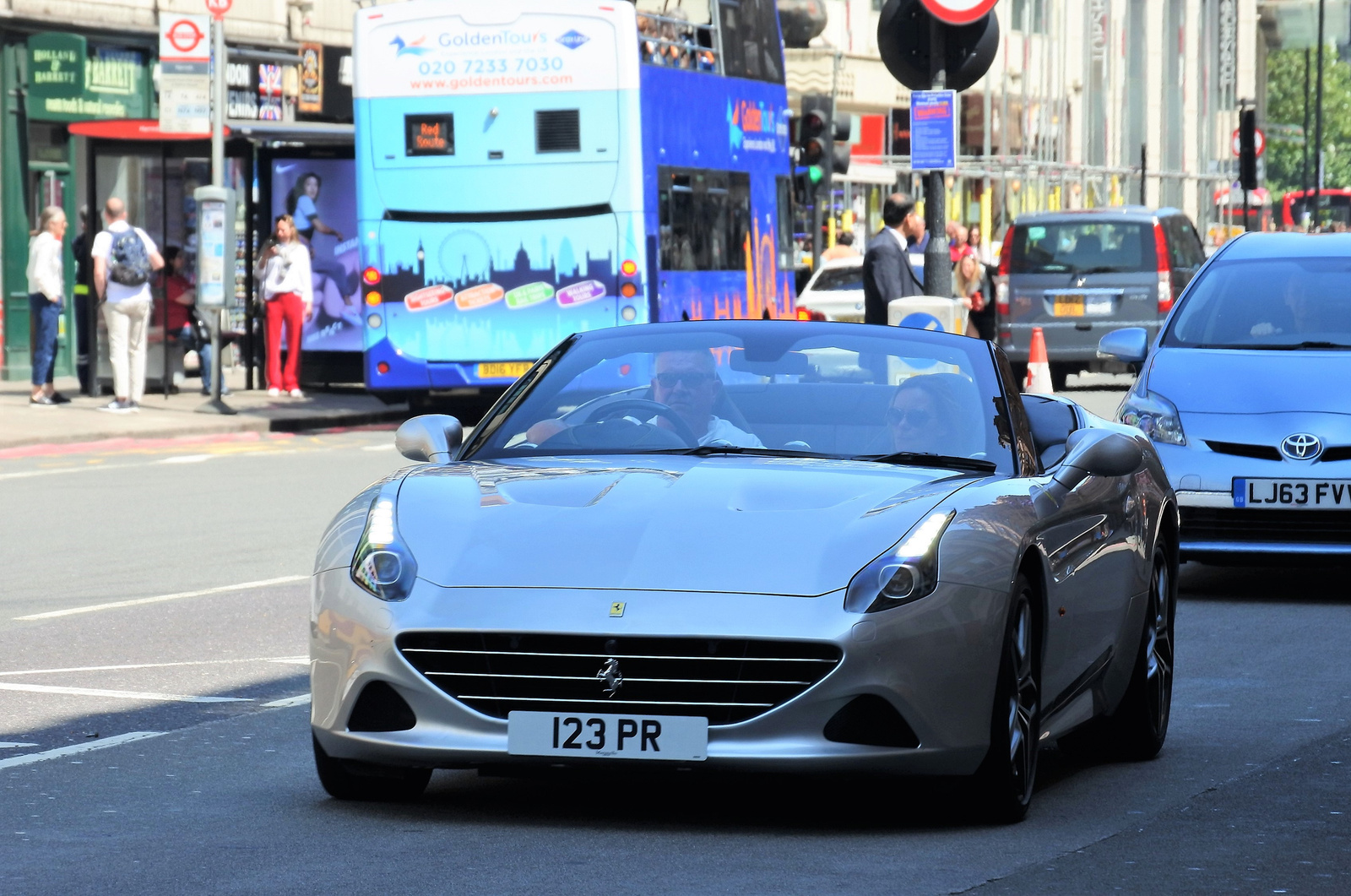 Ferrari California T