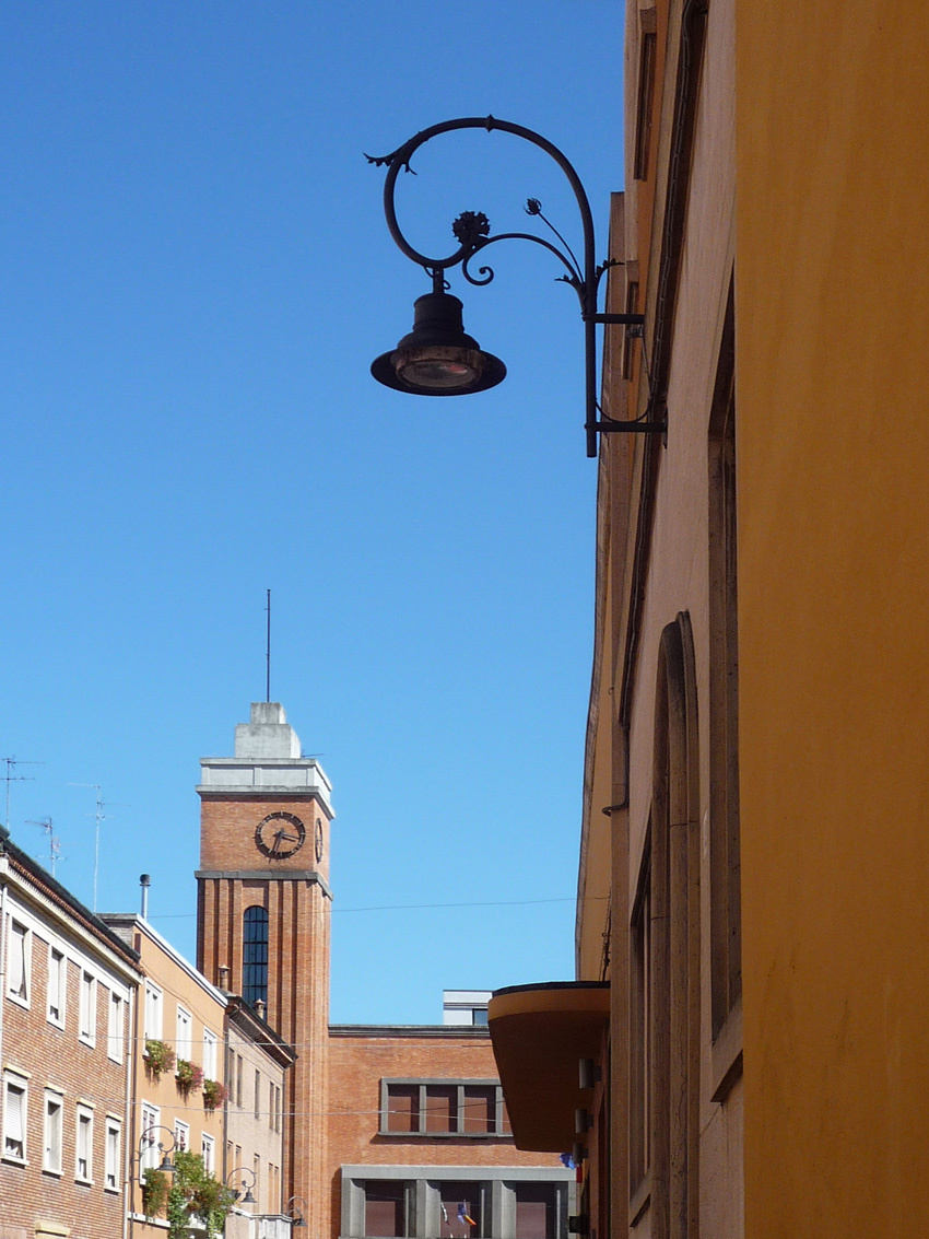 Ferrara - Lámpa