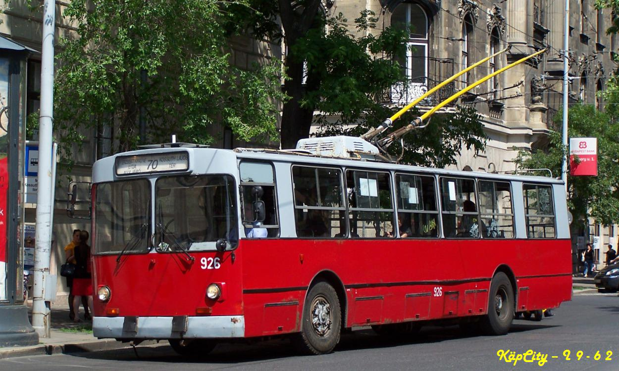 926 (S) - 70 (Kossuth Lajos tér)