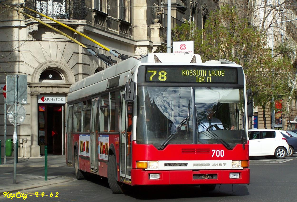 700 - 78 (Kossuth Lajos tér)