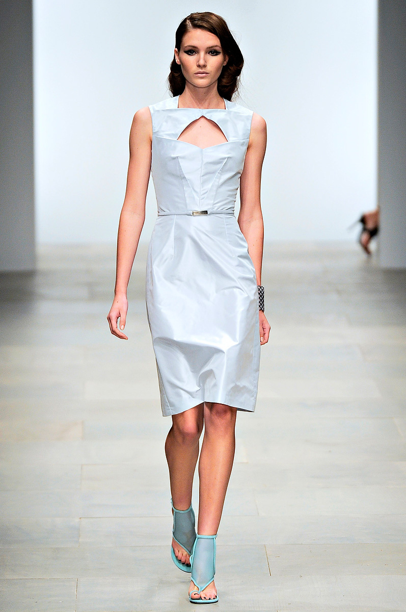 marios-schwab-rtw-spring2012-runway-026 171606281247