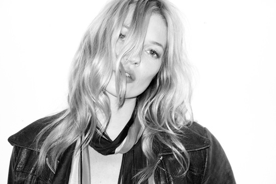 kate-moss-by-terry-richardson-3