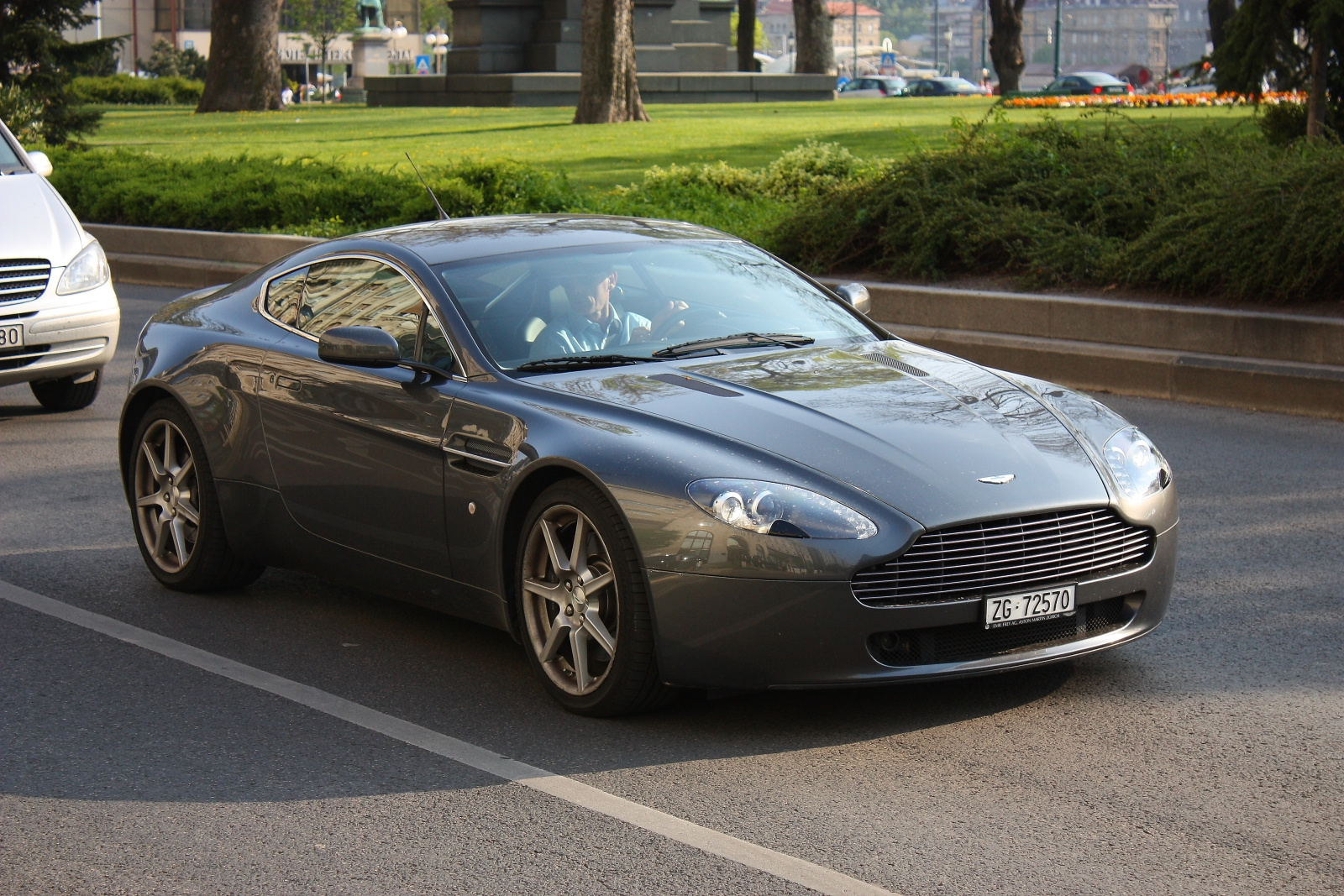 Aston Martin Vantage