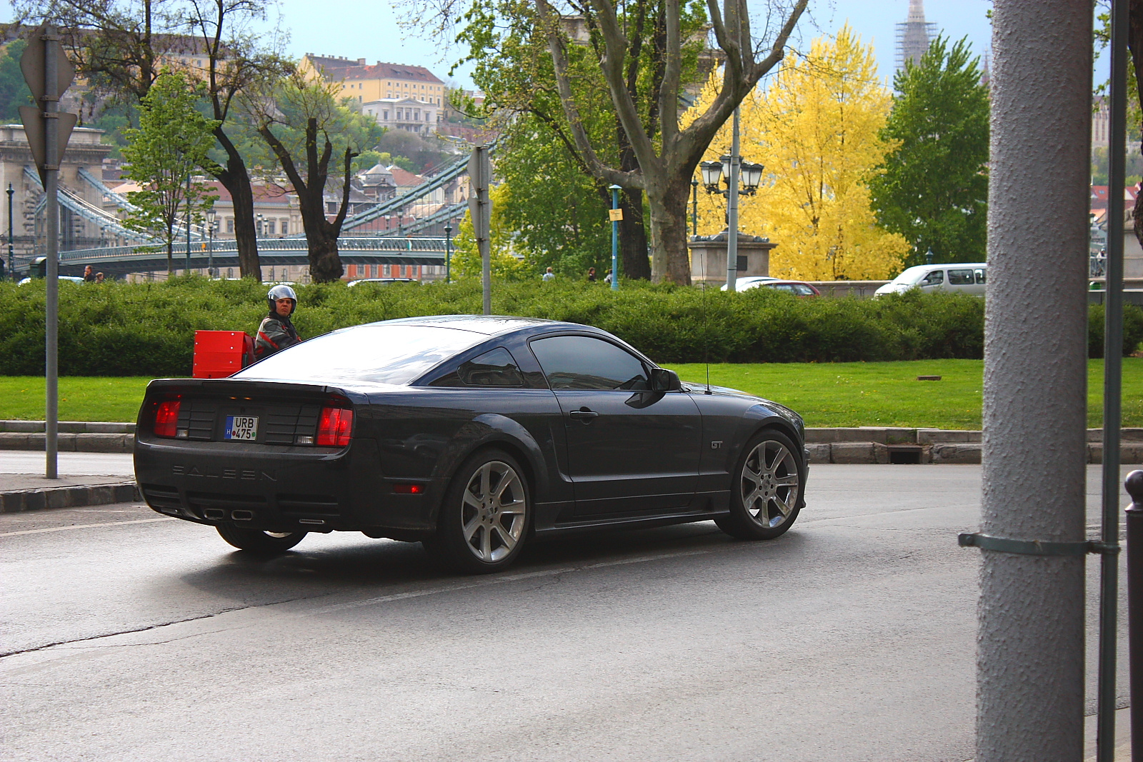 Saleen S281 (Mustang GT)