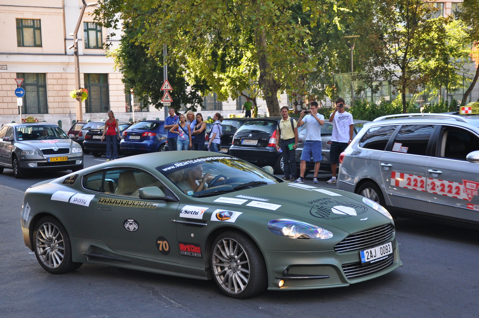 Aston Martin DB9 123