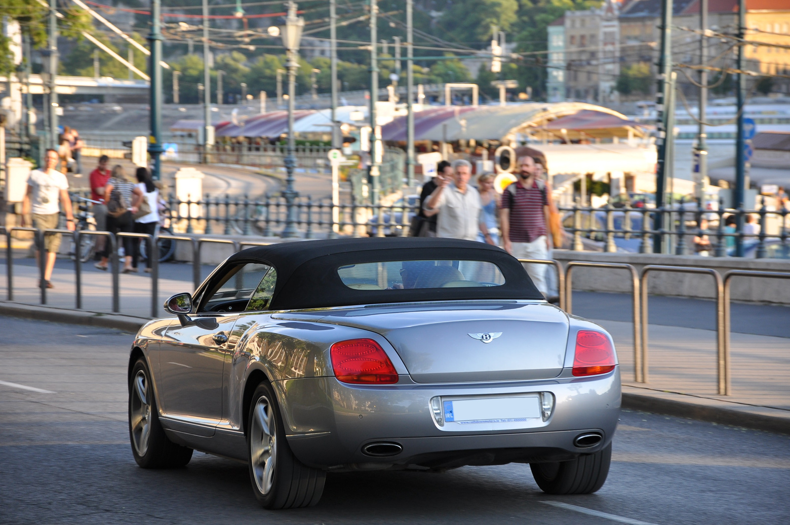 Bentley Continental GTC 063