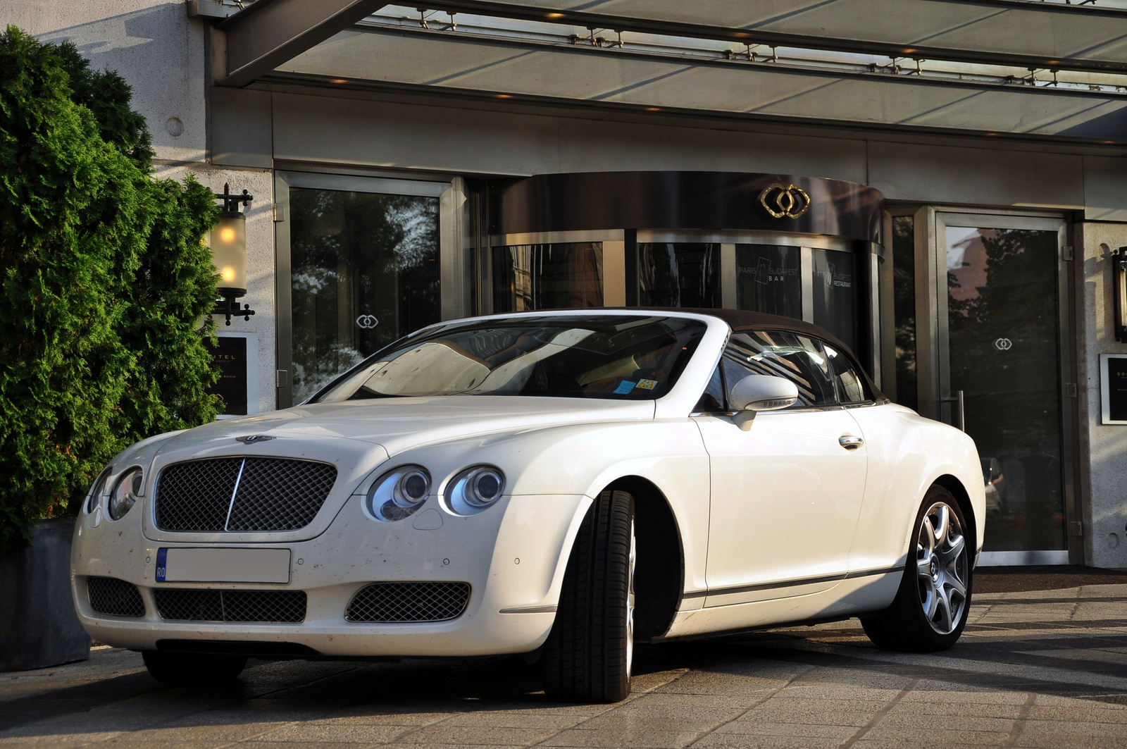 Bentley Continental GTC 071