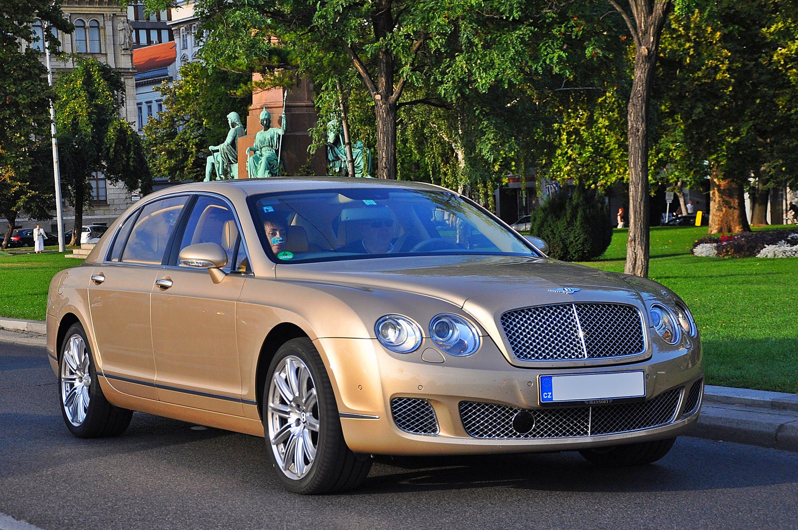 Bentley Continental Flying Spur 076