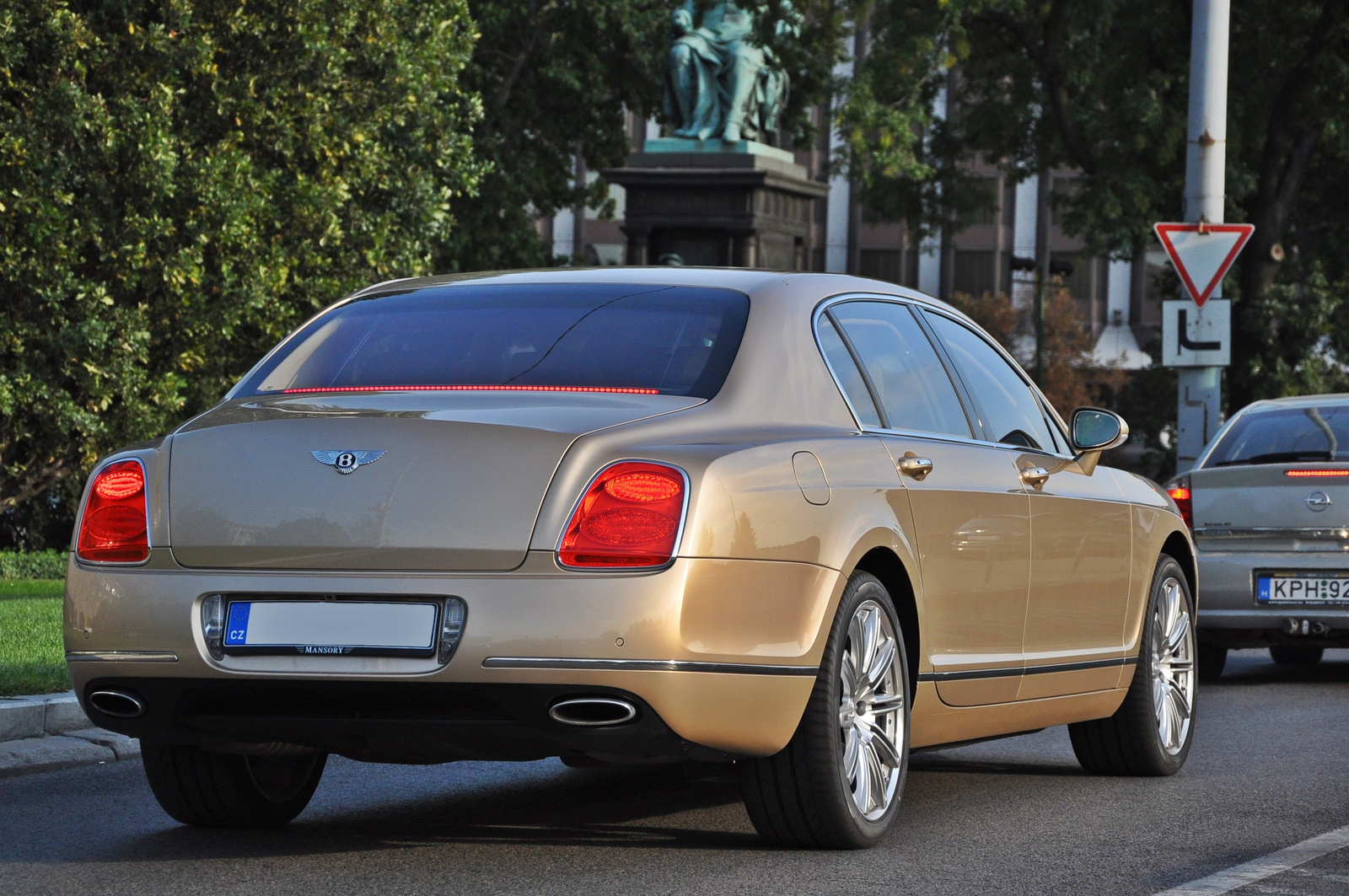 Bentley Continental Flying Spur 078