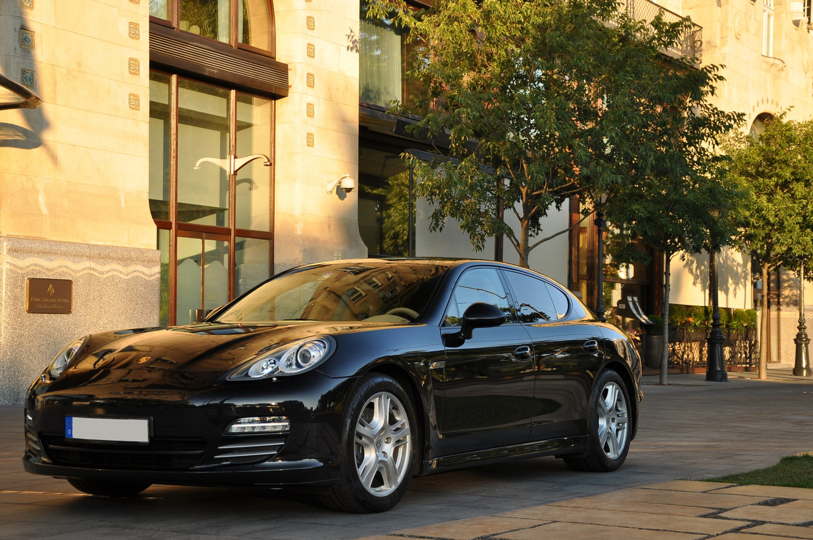 Porsche Panamera 104