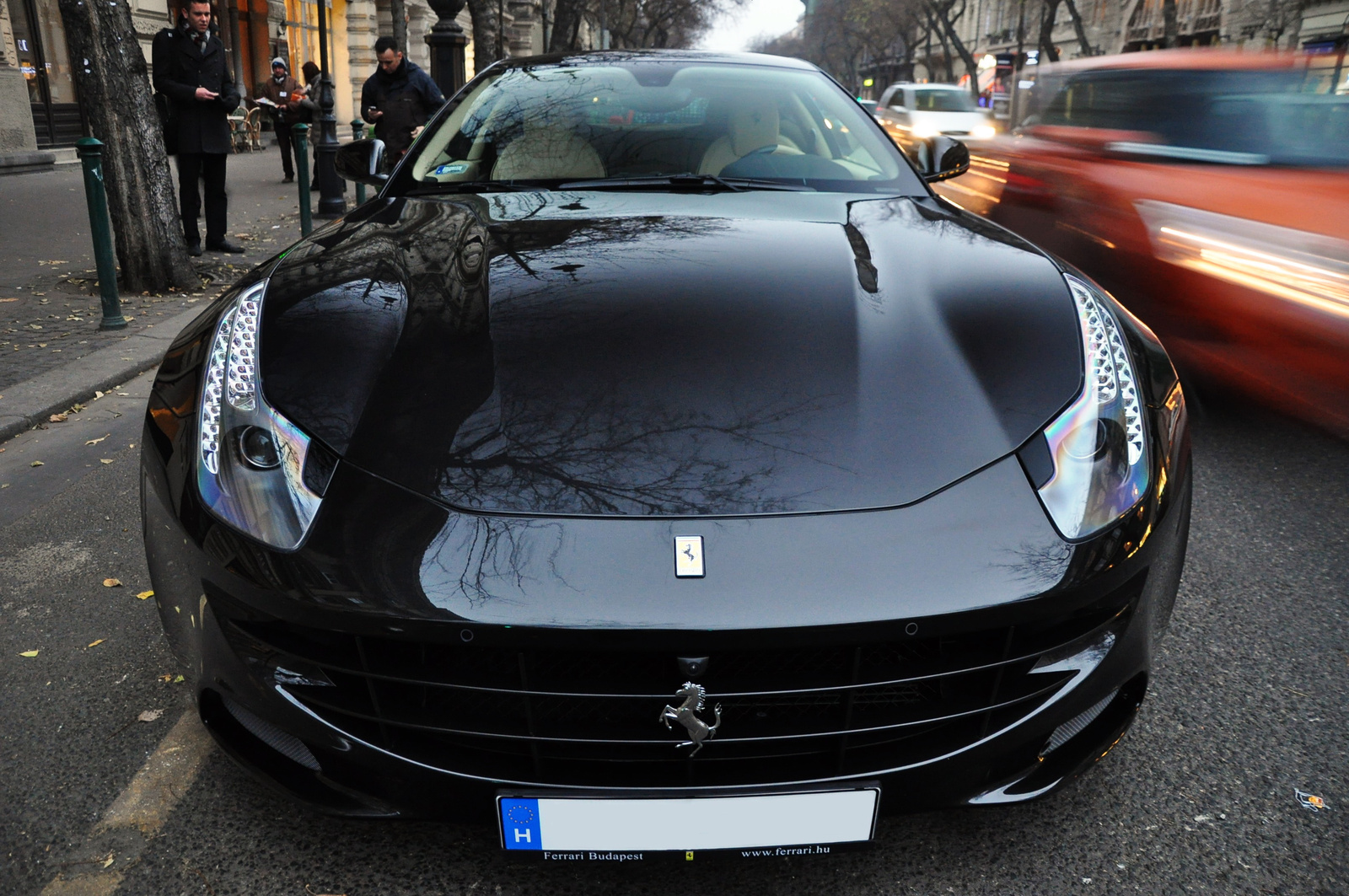 Ferrari FF 010