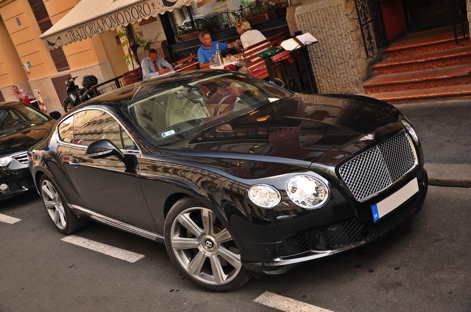 Bentley Continental GT 2012 004