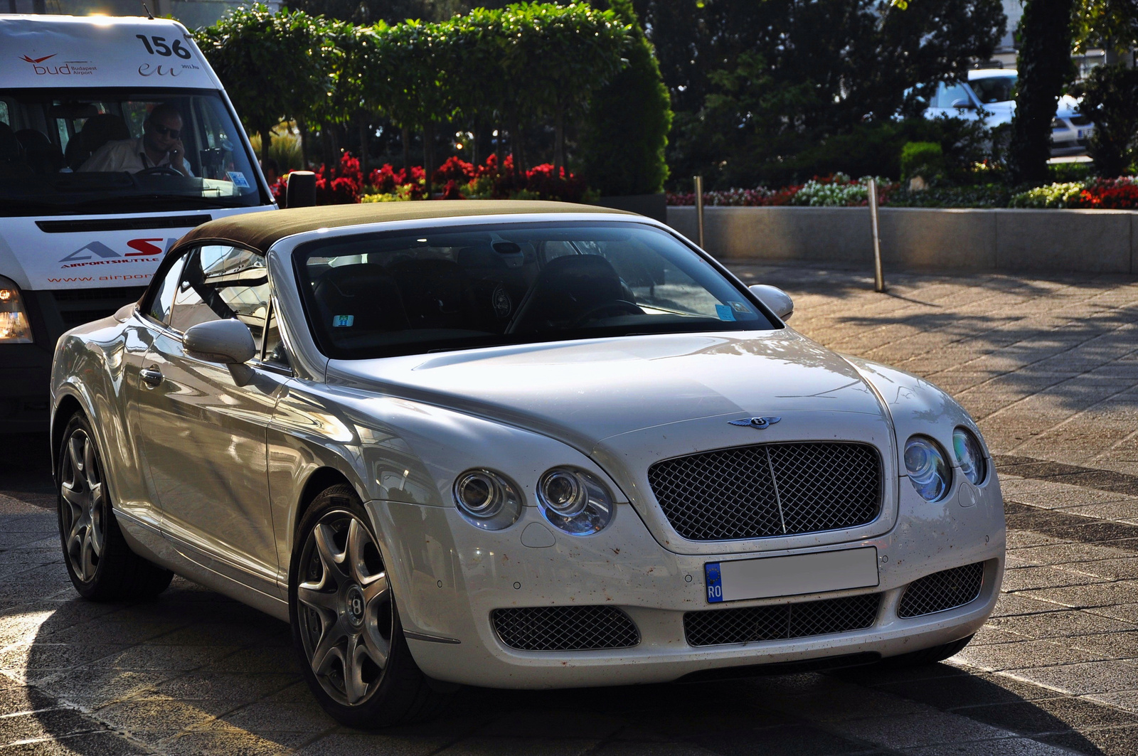 Bentley Continental GTC 069