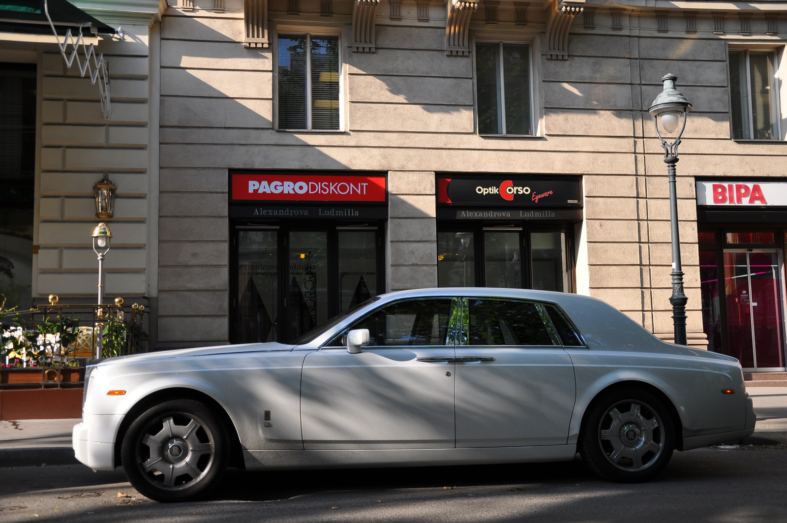 Rolls-Royce Phantom