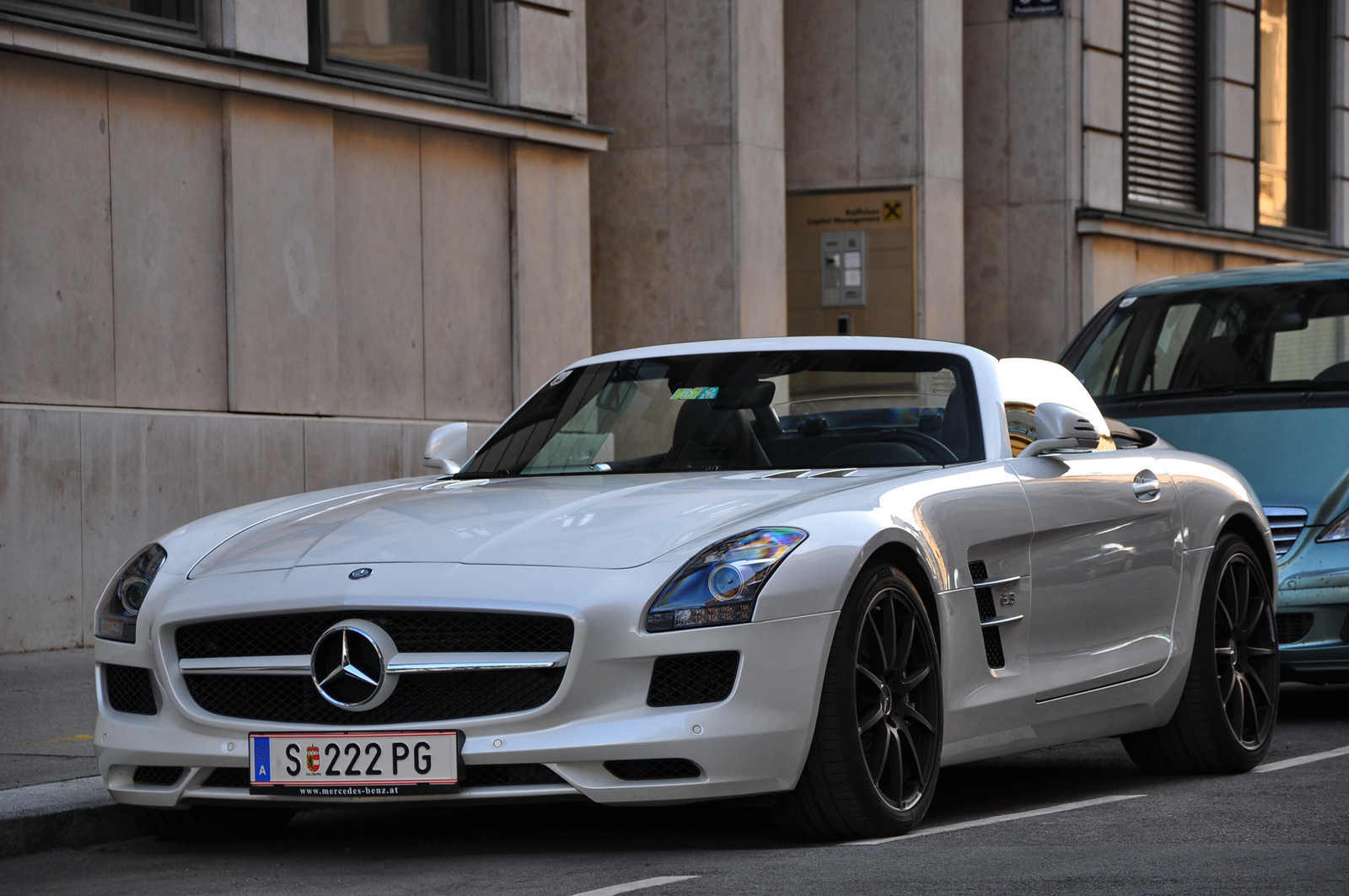 Mercedes SLS AMG Roadster