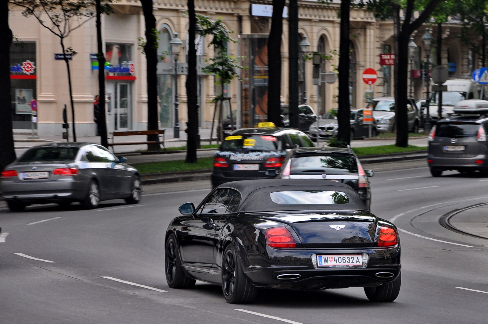 Bentley Continental Supersports Convertible