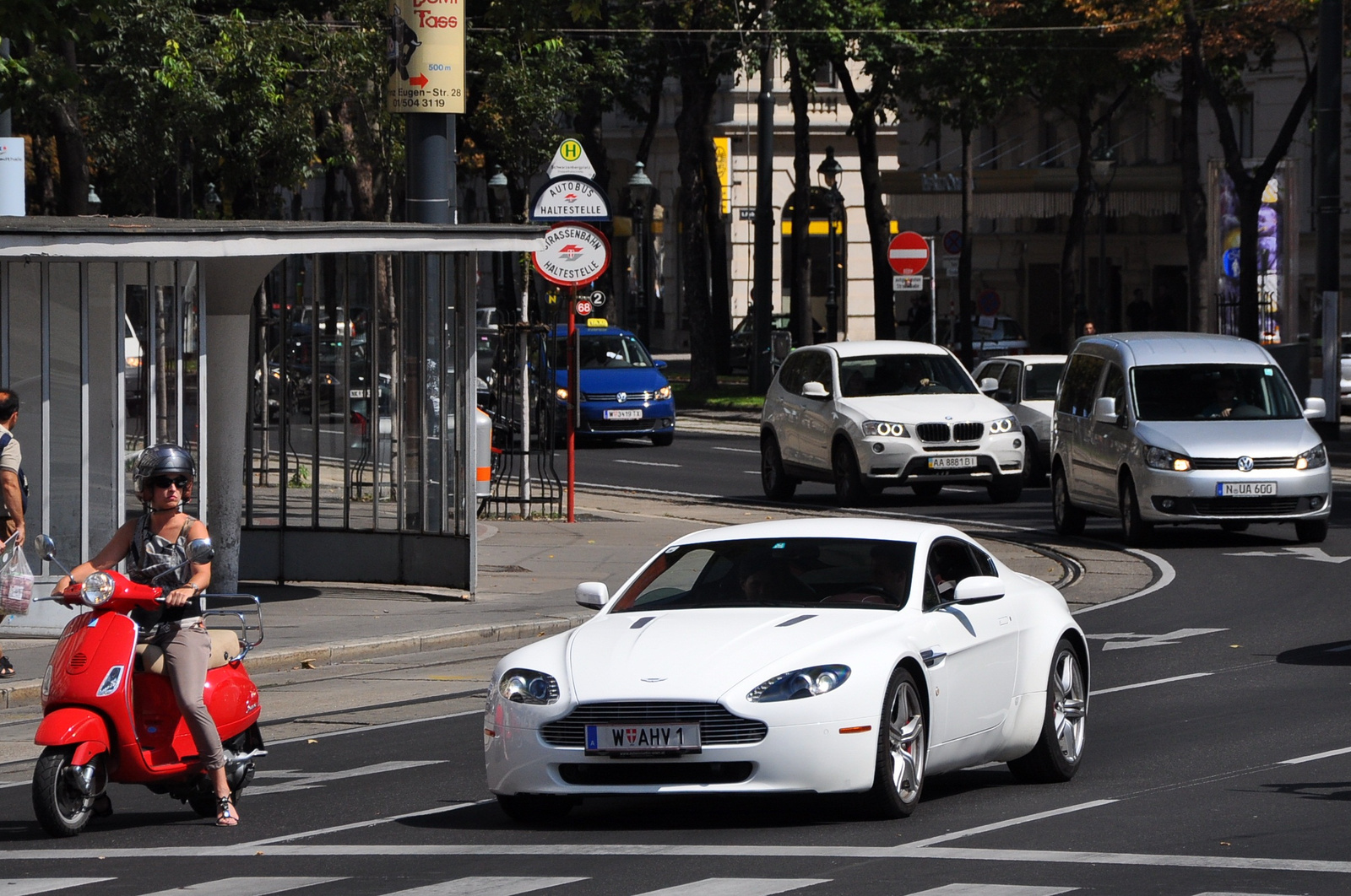 Aston Martin V8 Vantage