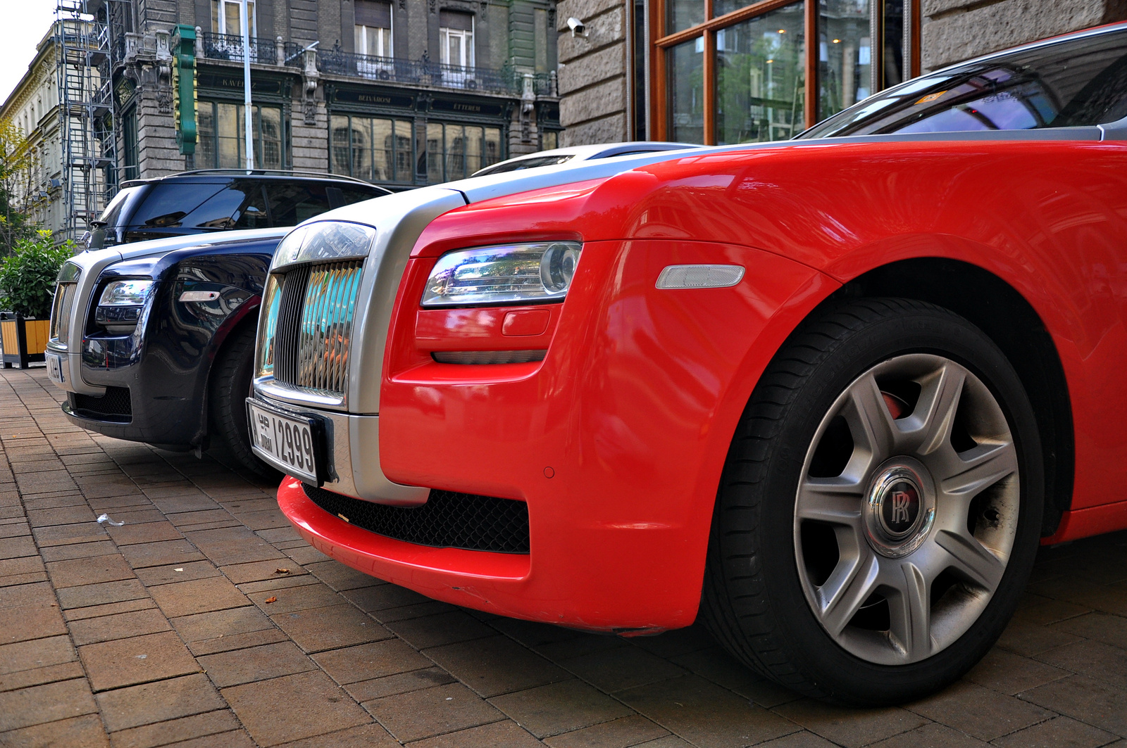 Dupla 307 Rolls-Royce Ghost EWB &amp; Ghost