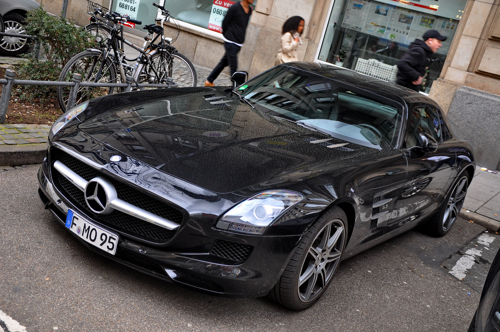 Mercedes SLS AMG