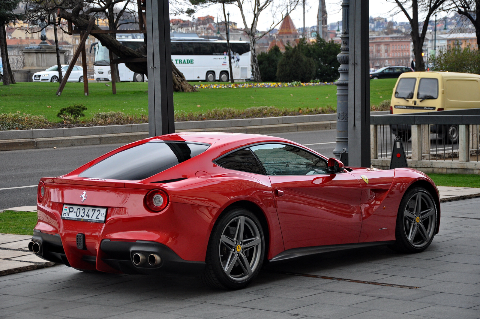 Ferrari F12berlinetta 015