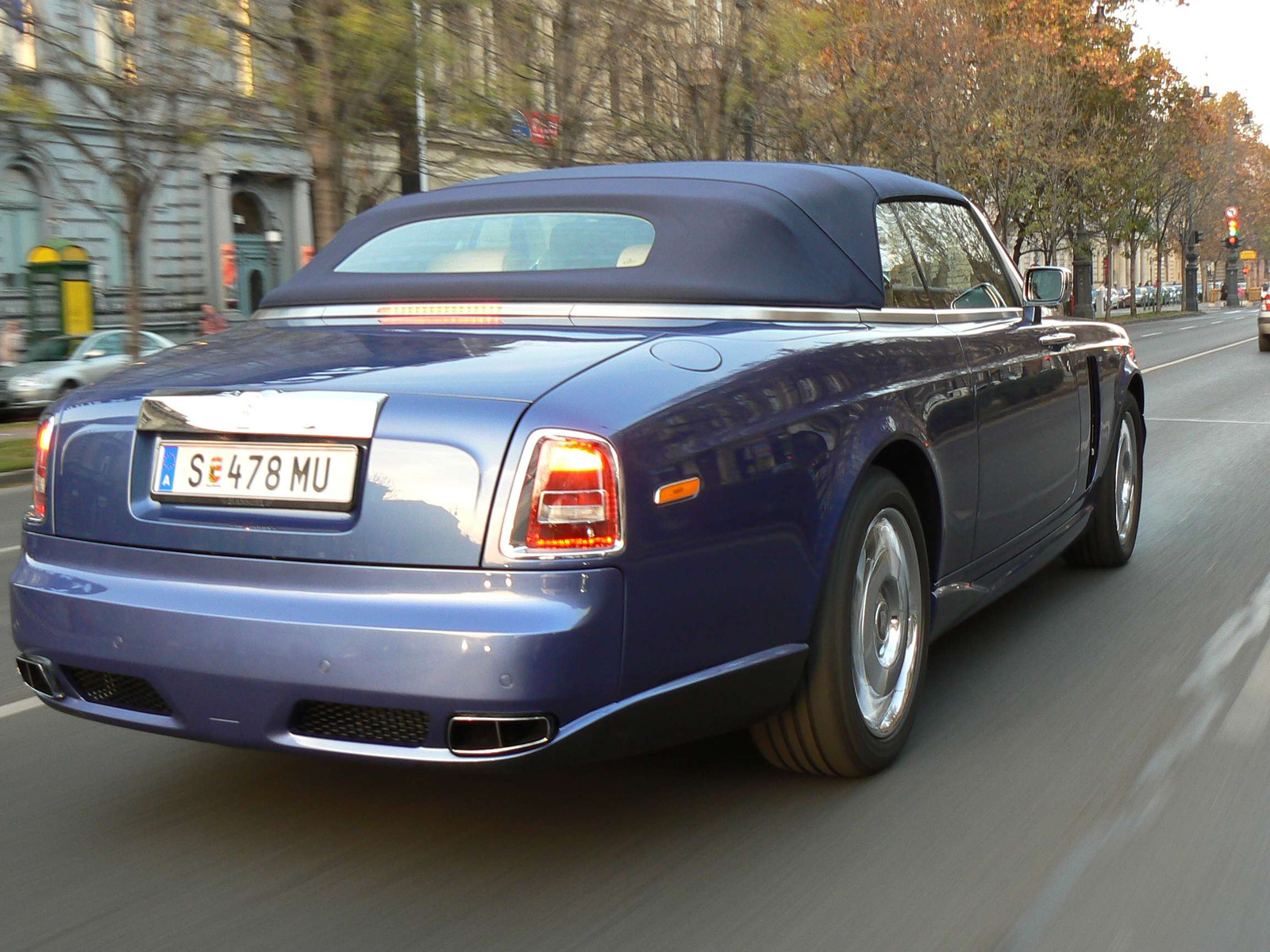 Rolls-Royce Drophead Coupe 004 (Mansory Bel Air)