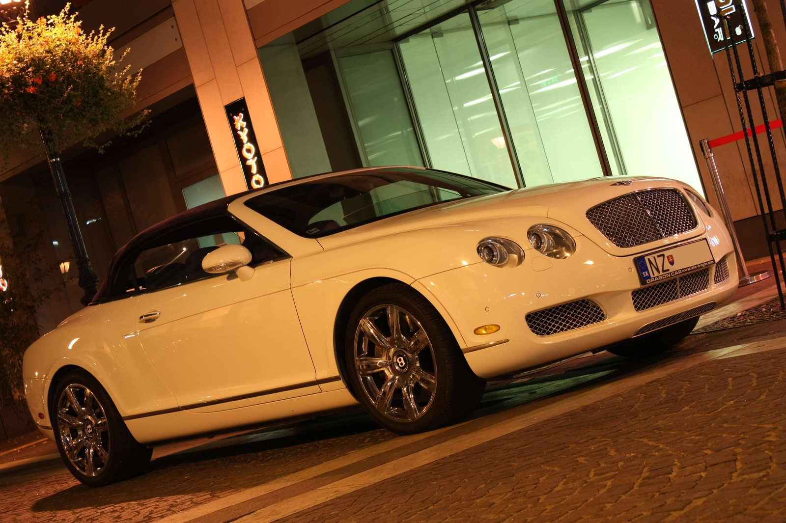 Bentley Continental GTC 051