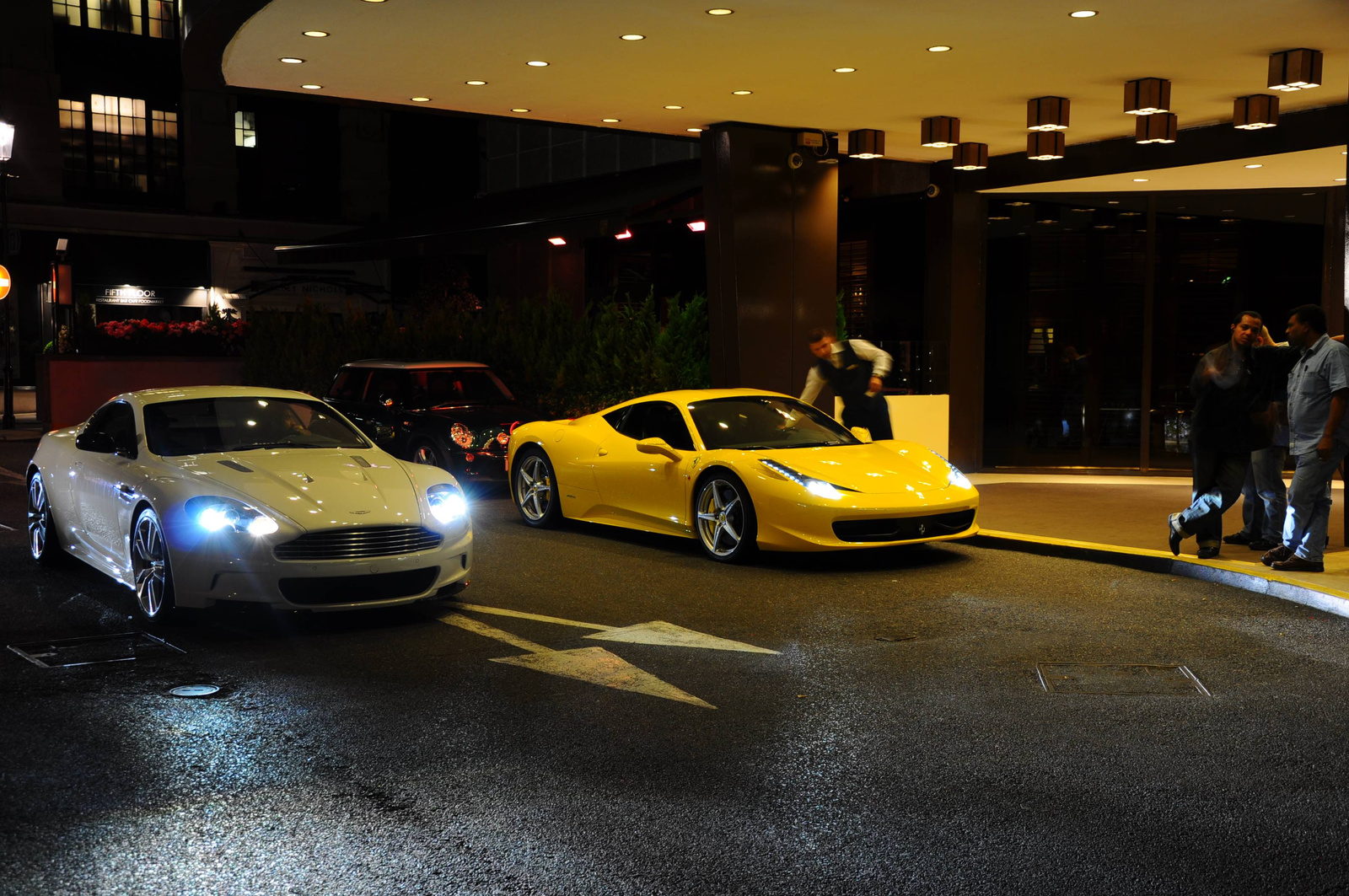 Aston Martin DBS & Ferrari 458 Italia