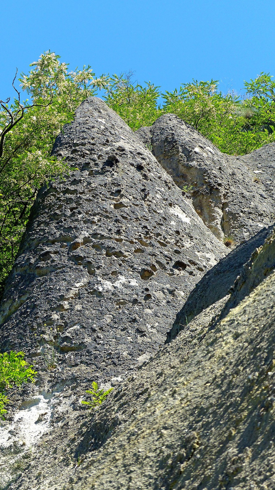 05 Kúp alakú szikla