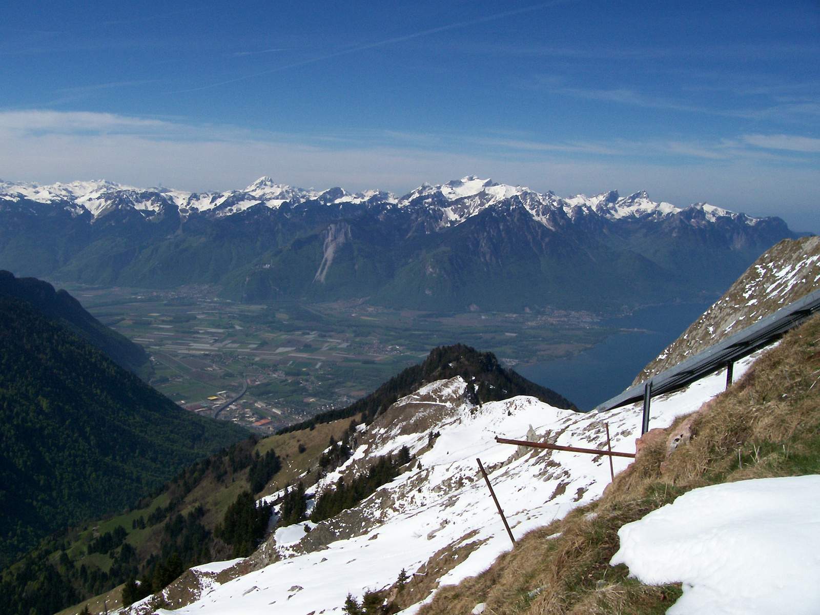 Kilátás a Savoyai-Alpok felé