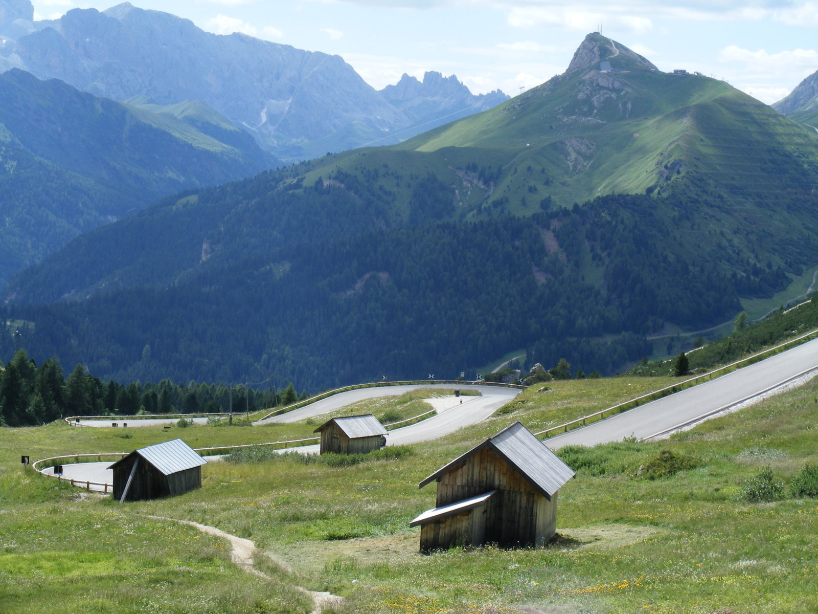 Dolomitok kanyarjai