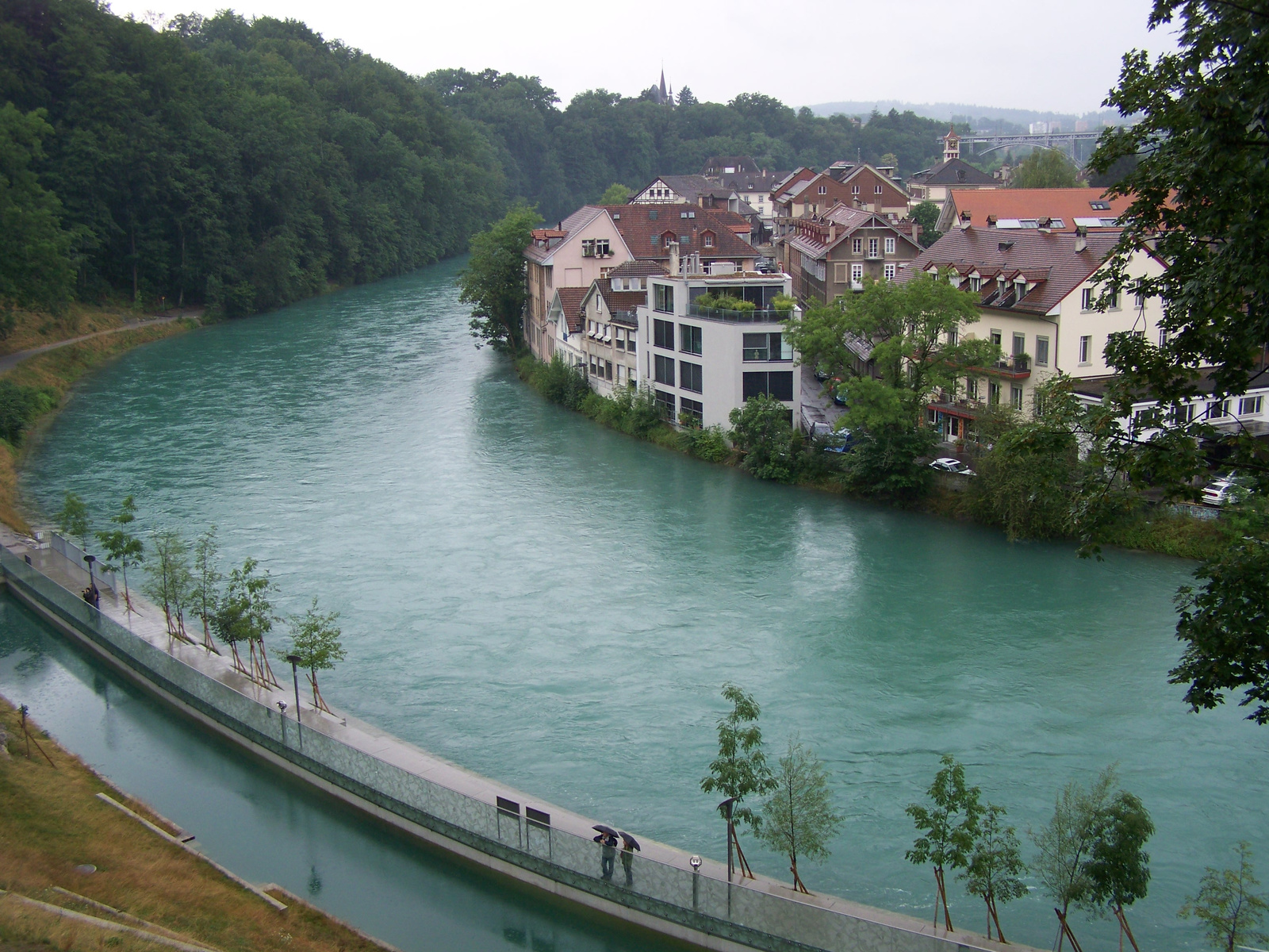 Bern - Az Aare folyó kanyarjában