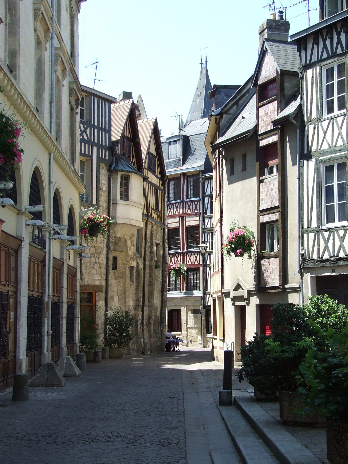 4. nap Rouen