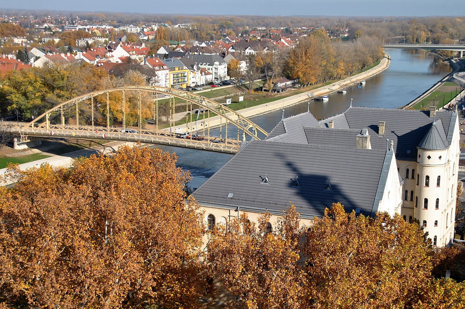 Kossuth-híd ősszel