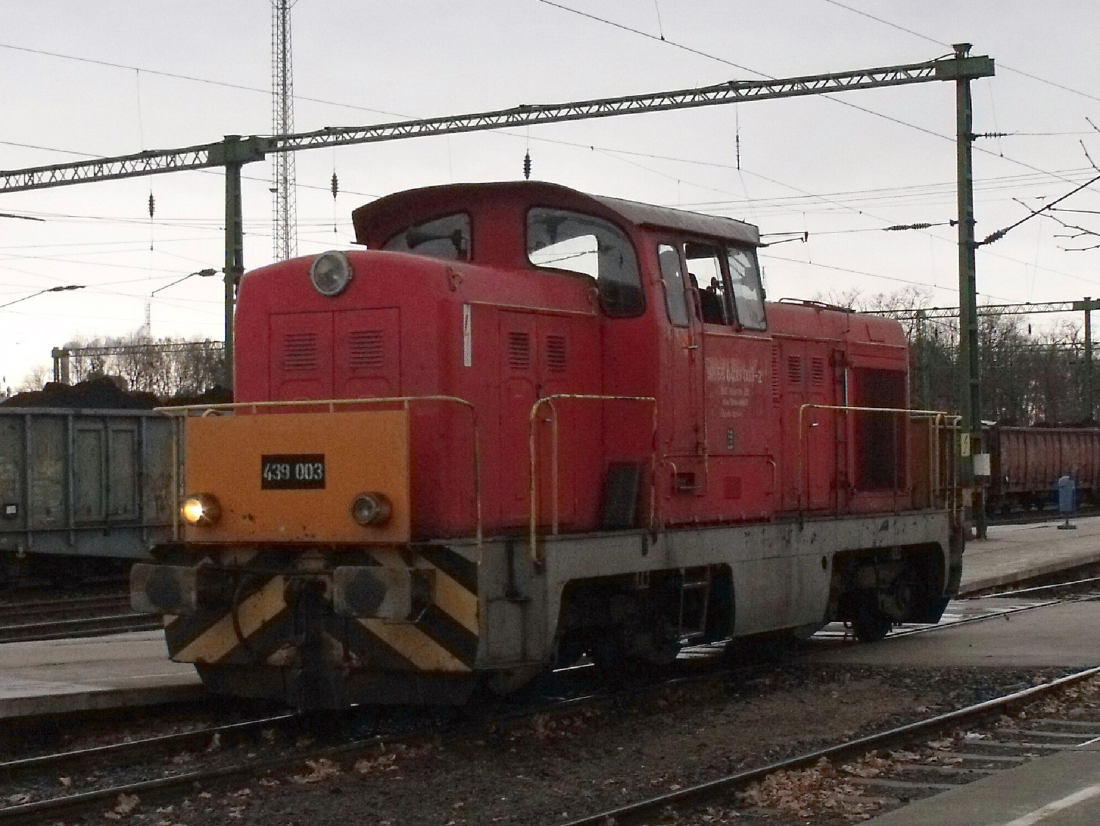 439 003