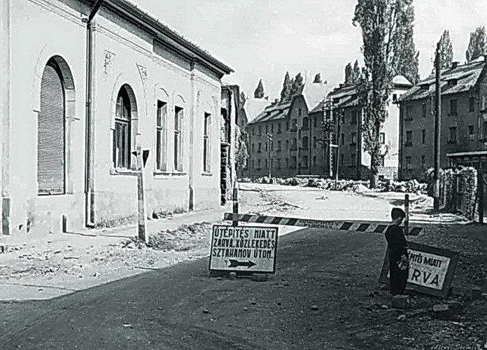 Salgótarján, régen a Salgó út - Vöröshadsereg út sarok 1965