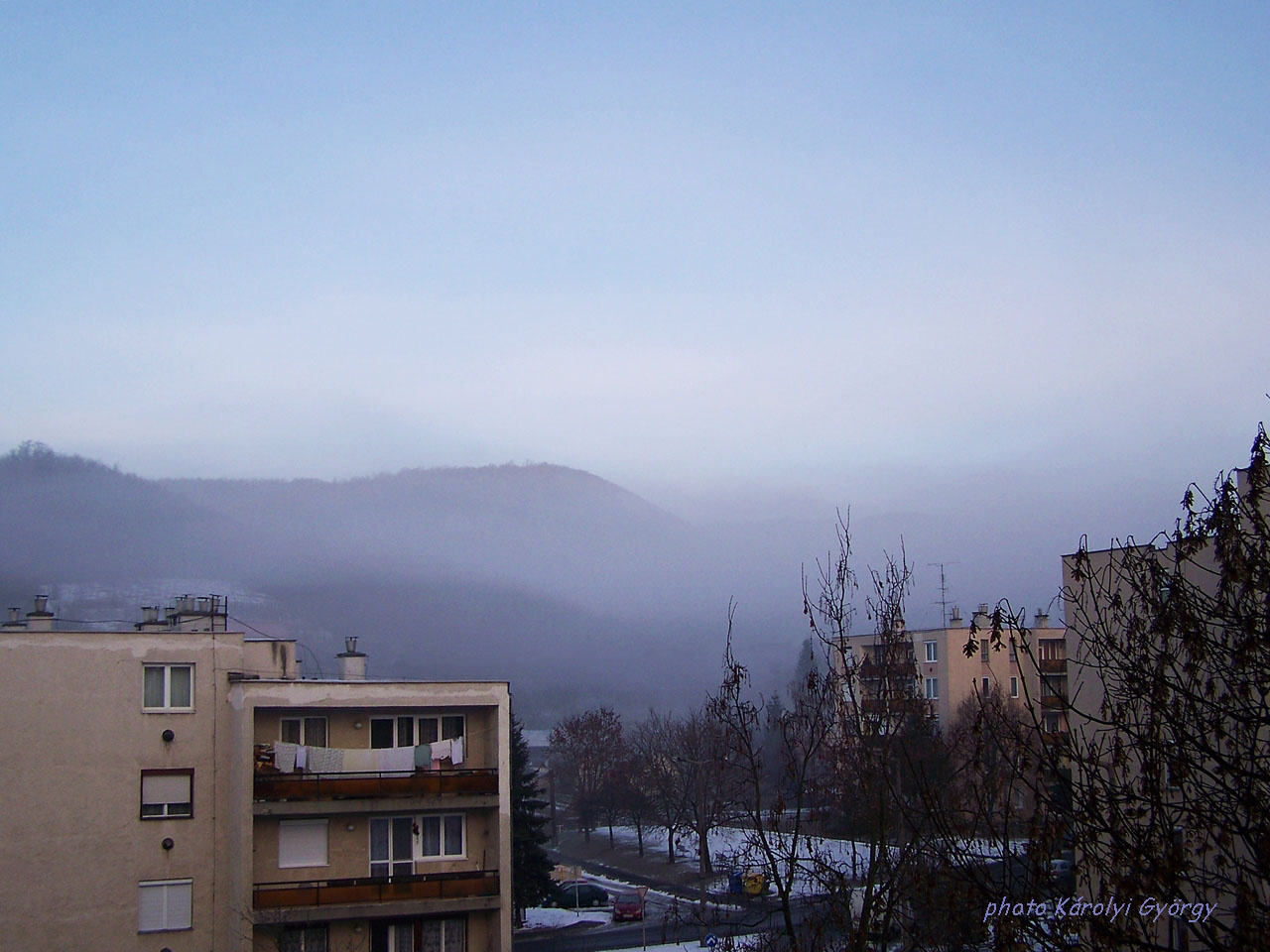 Besztercei képek, ködben a Karancs