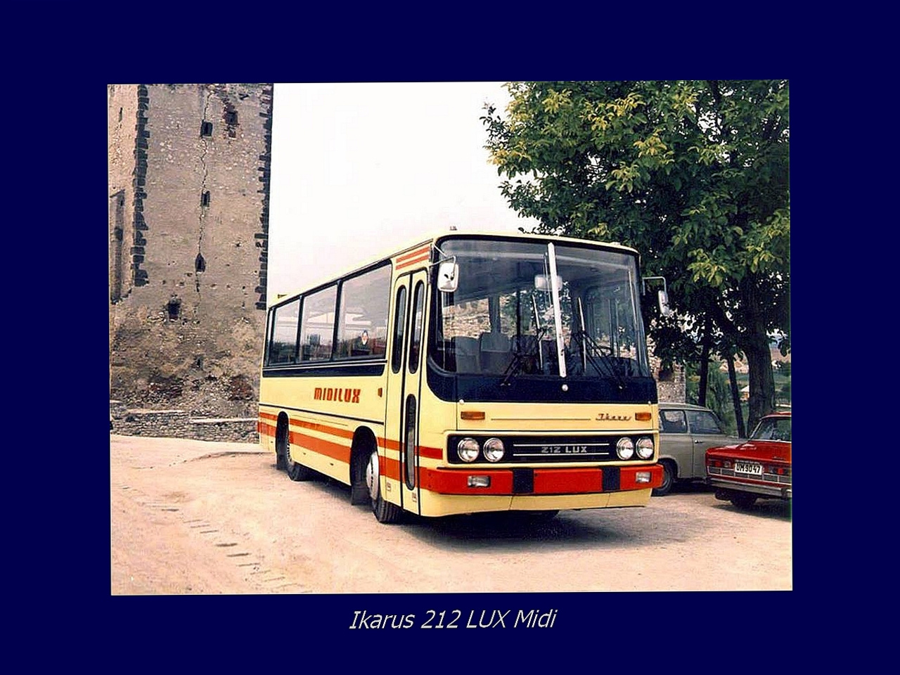 Magyar Busz, Ikarus 212 LUX