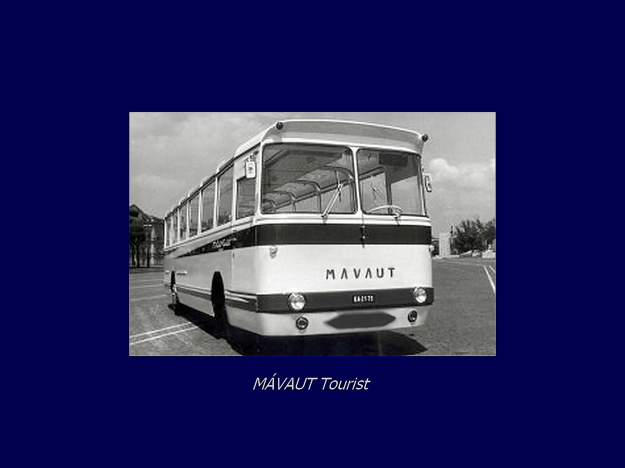 Magyar Busz, Mávaut Tourist front