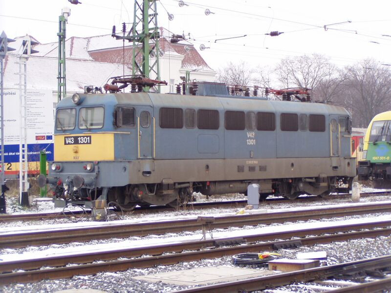 V43-1301-győr-071227