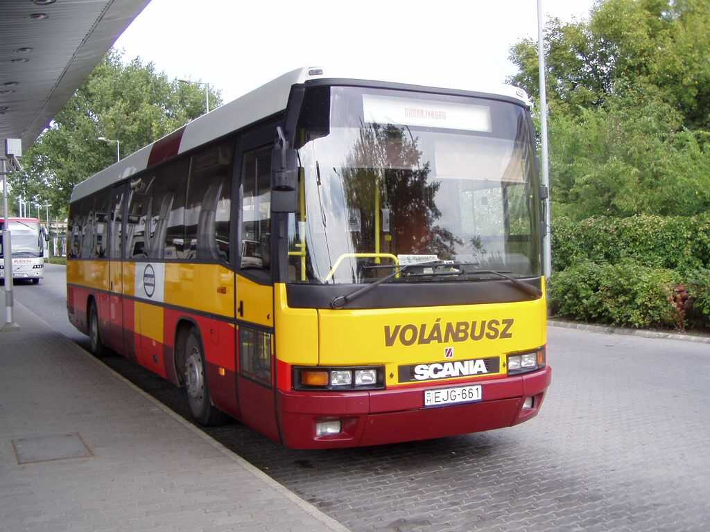 E95-volánbusz-060902