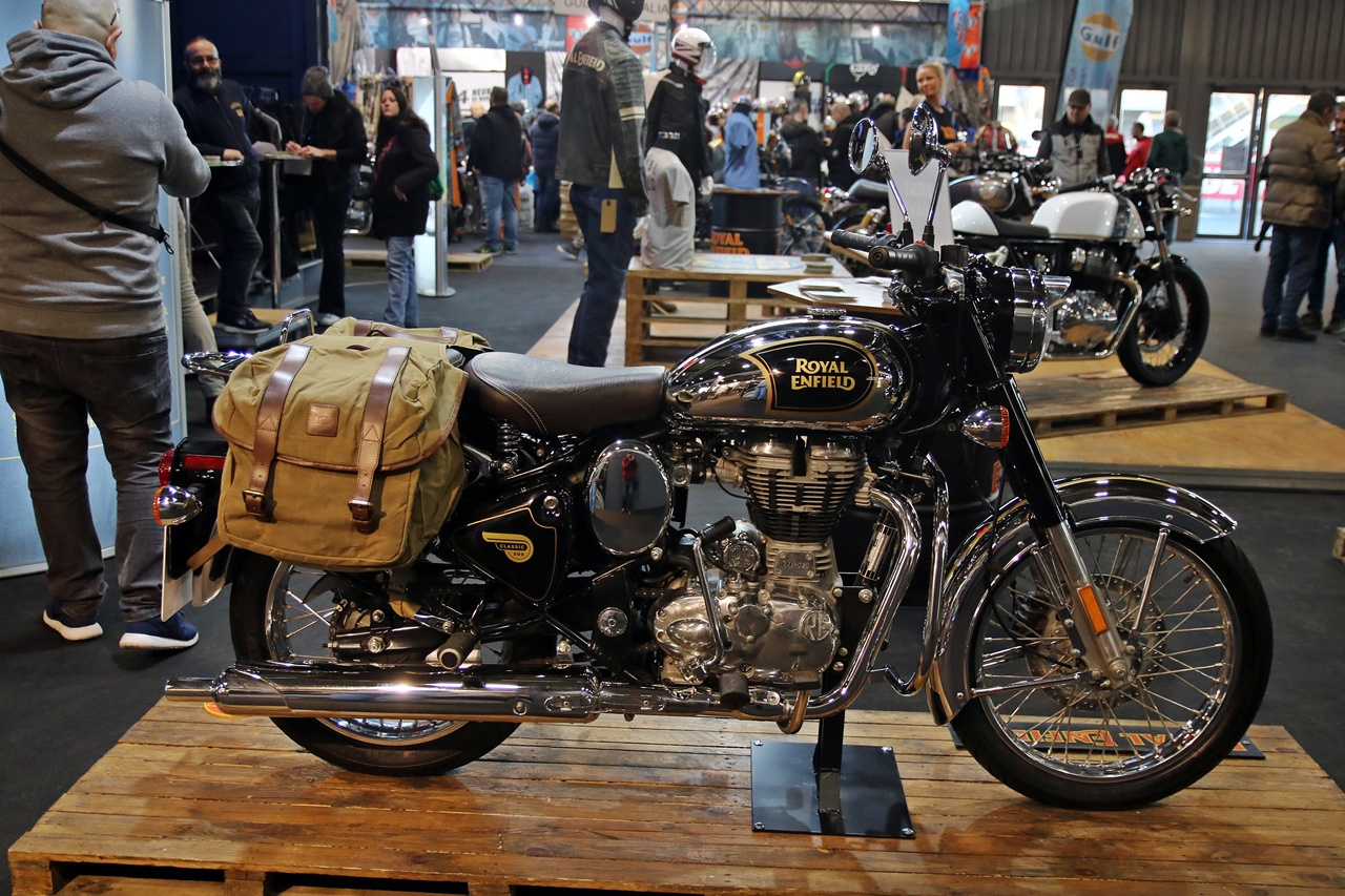 122 RoyalEnfield Classic500