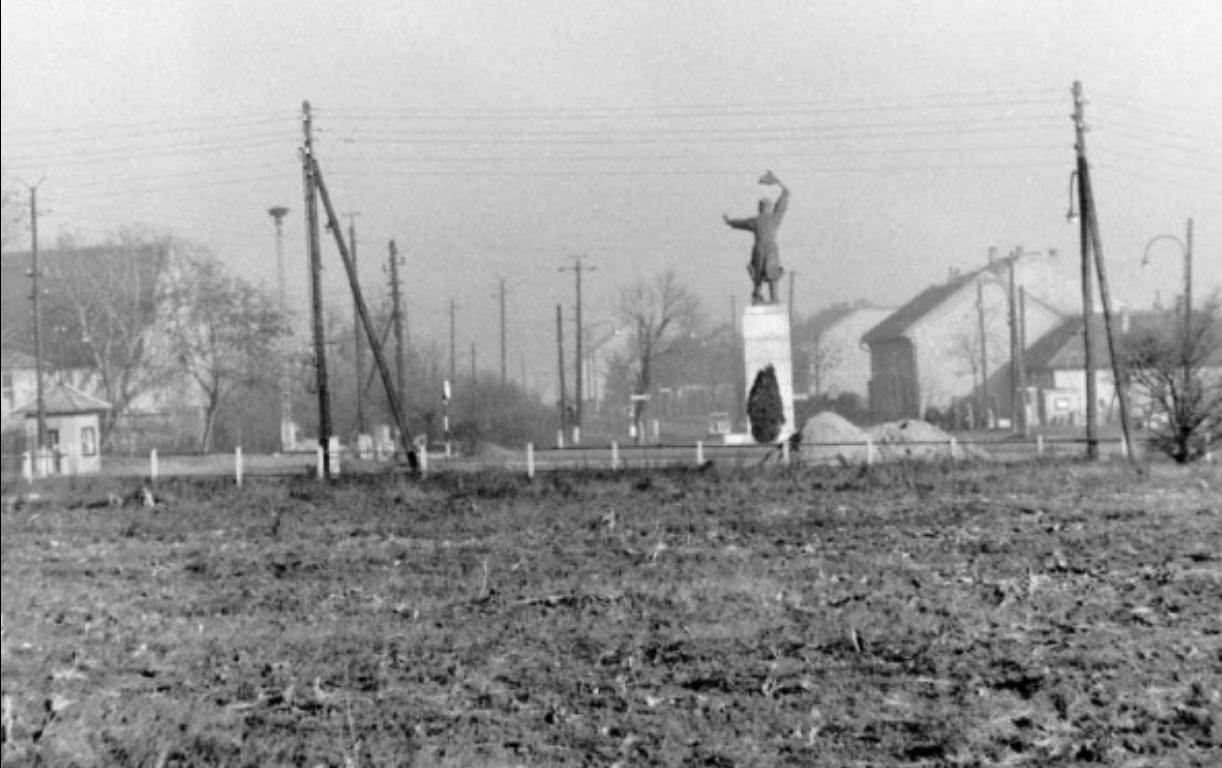 M7 autópálya Osztyapenko szobor 1961 (még nincs autópálya)