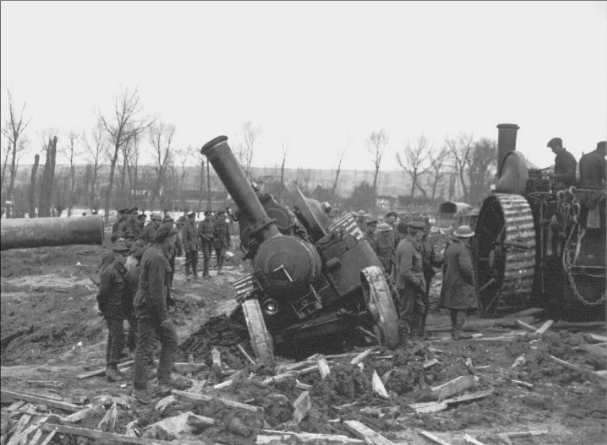 Brit tüzérségi gőztraktor elsüllyedve Arras, Franciaország 1917