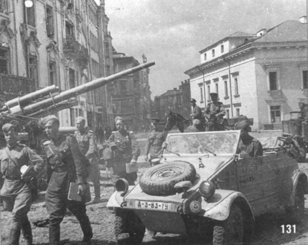 Szovjet zsákmányolt VW Kfz 82 Vilniusz 1944