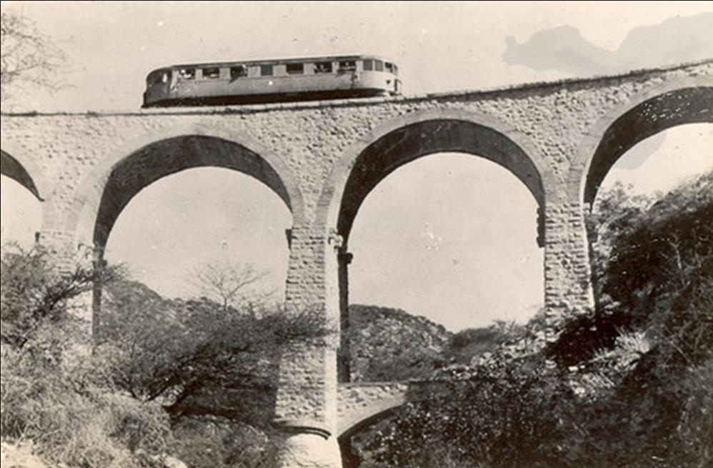 Olasz FIAT Littorina Bara folyó hídja Eritrea, Afrika 1940