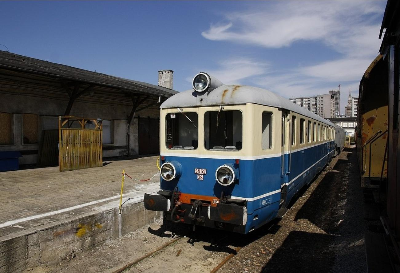 Lengyel SN 52-38 motorkocsi Vasúti Múzeum Varsó 2012