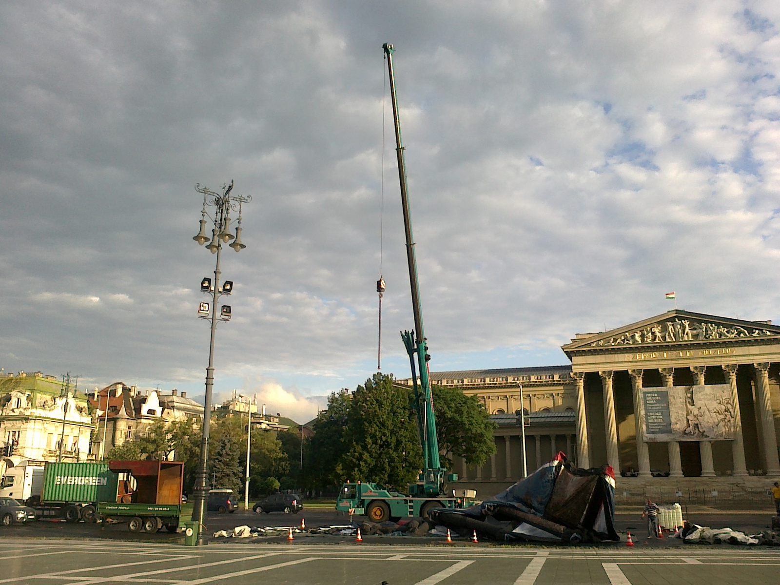 TEREX-PPM AC35L Budapest Hősök tere 2012 július 005