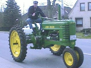 John Deere Model B